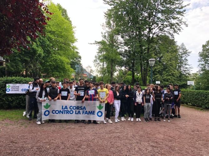 Borgosesia corsa contro la fame