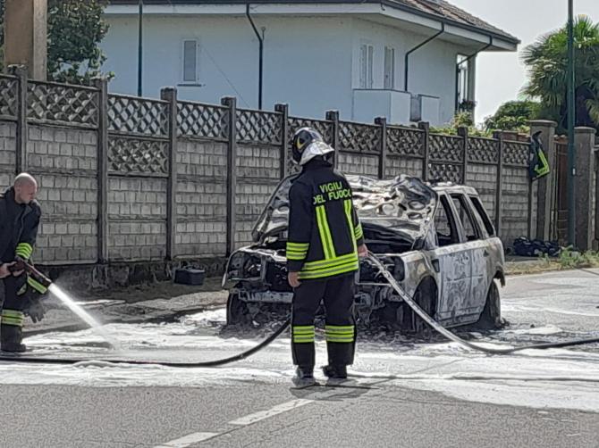 Caresana incendio 