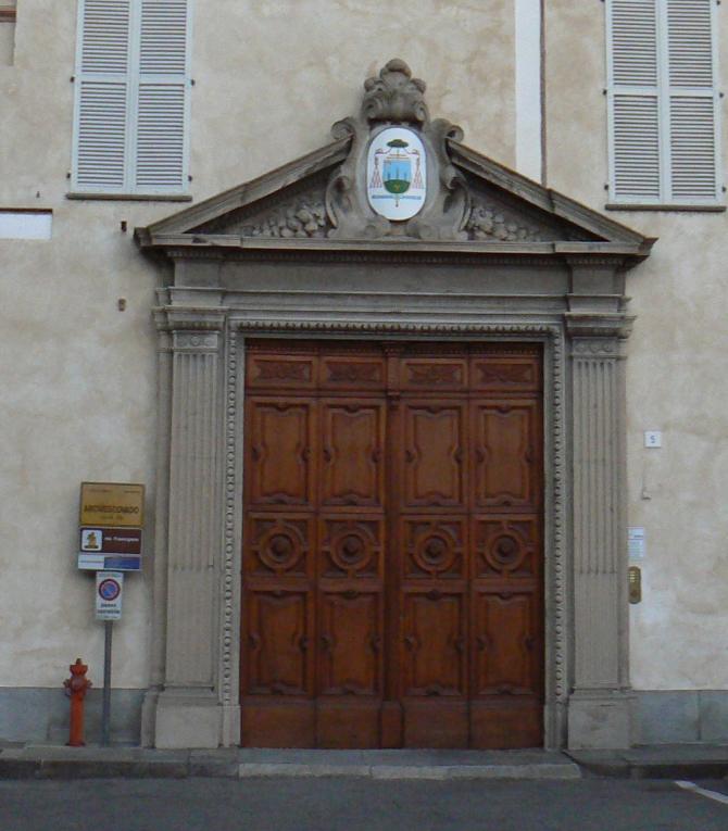 Ingresso arcivescovado Vercelli