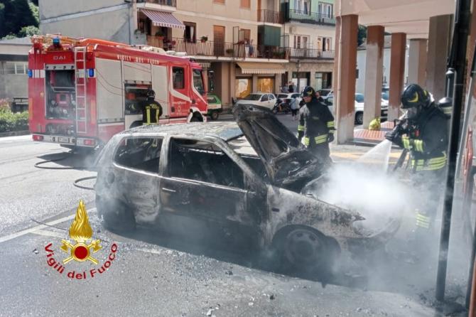 incendio auto