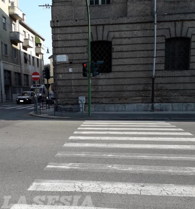 Piazza Camana