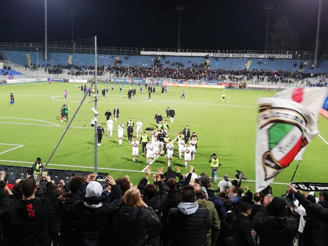 NOVARA-PRO VERCELLI 2-2: CUORE E BATTICUORE