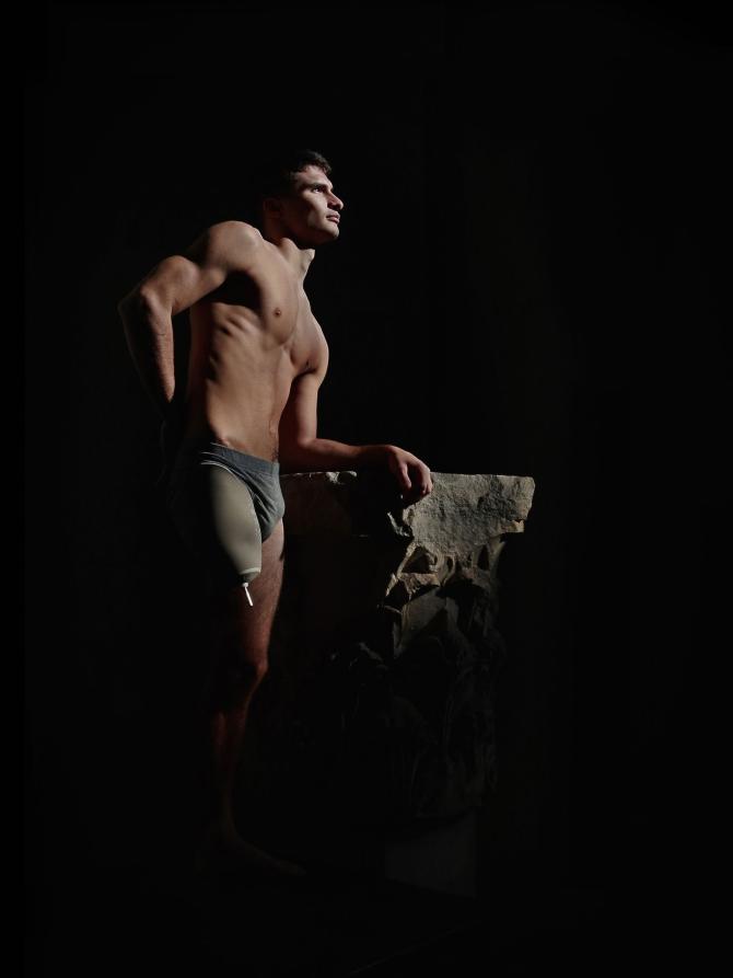 Vercelli:  al Museo Leone si inaugura la mostra fotografica "Kouros"