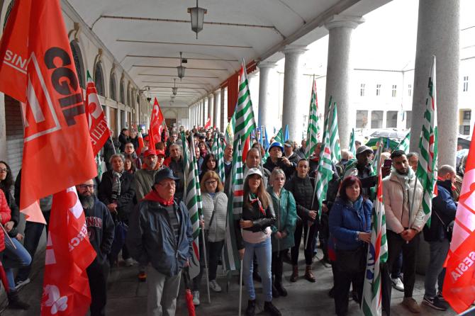 Vercelli, Primo maggio: Europa, Welfare, salario, sicurezza e diritti dei lavoratori