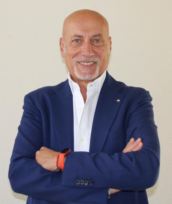 è il sindaco di Caresanablot