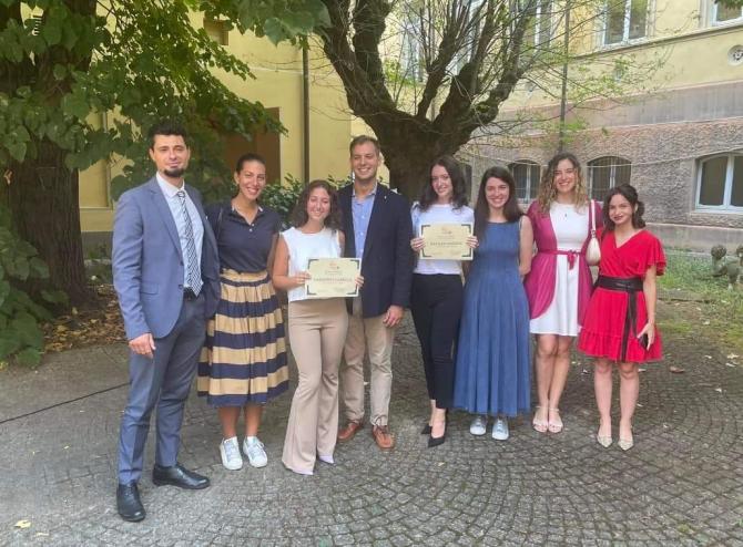 Il Rotaract Sant'Andrea consegna due borse di studio