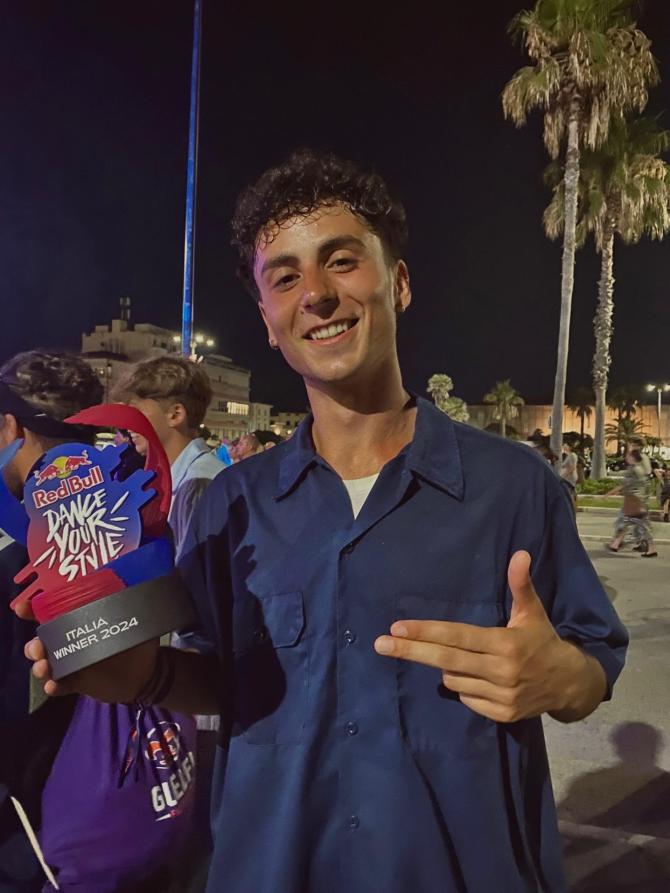 Francesco Balido finalista di popping in India