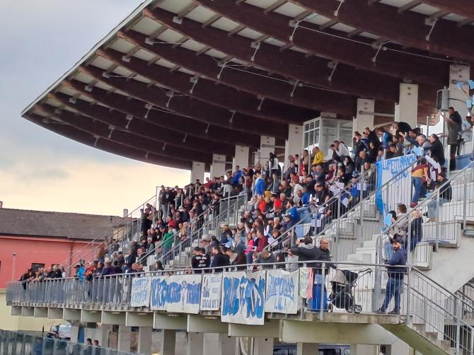 foto pubblico Lb Trino-Città di Casale per articolo dilettanti
