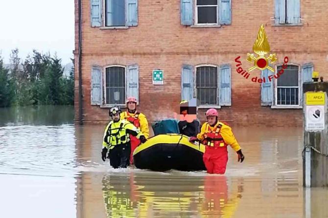 Vigili del fuoco Vercelli