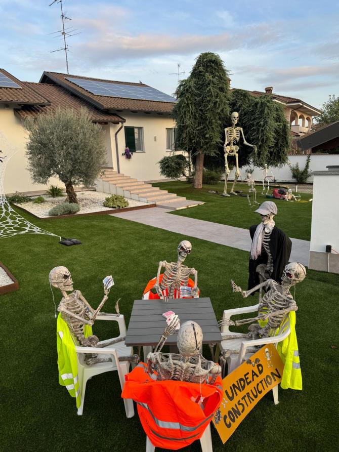 Caresablot casa di Halloween