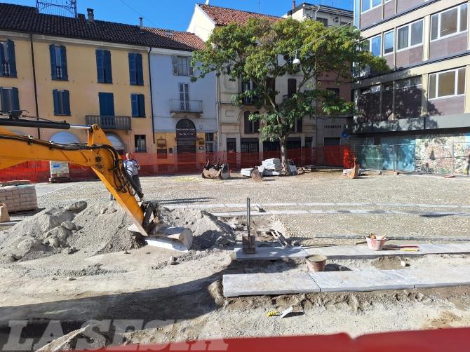 Cantiere in piazza Municipio