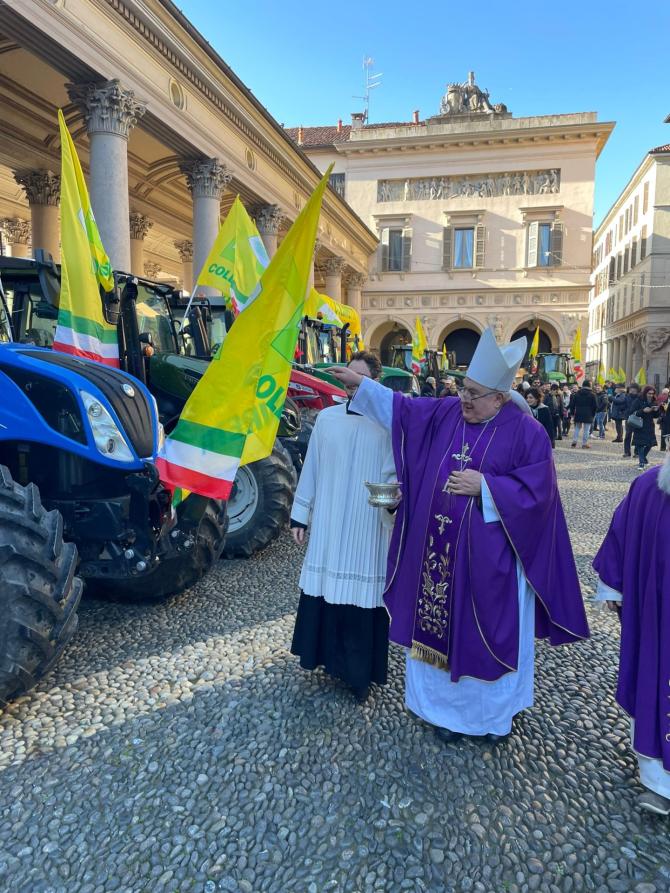 Benendizione trattori Coldiretti