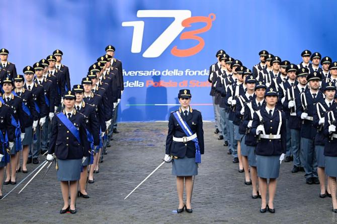 Polizia di Stato (foto dall'omonima pagina facebook)