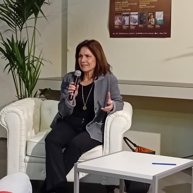 La nascita del femminismo medievale: la conferenza di Chiara Mercuri 