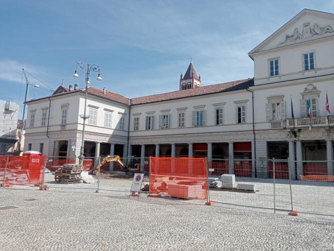 Piazza Municipio Vercelli