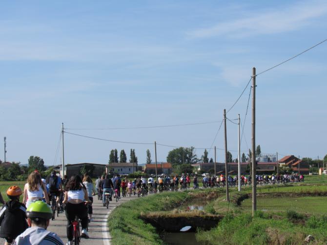 Vercelli che pedala