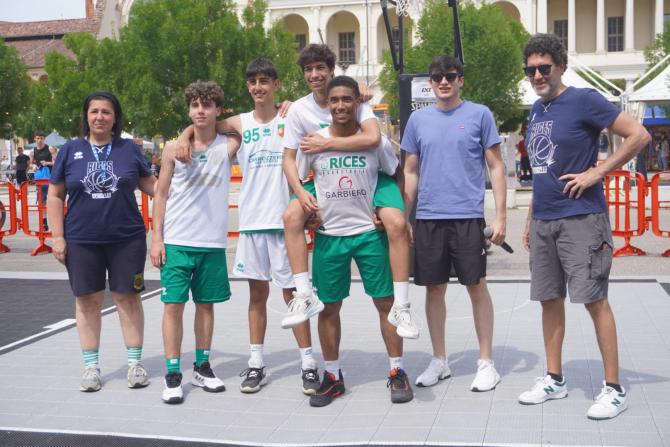 Torneo di basket junior:  i vincitori 