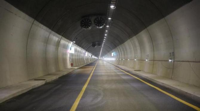 Il nuovo tunnel del Tenda è stato finalmente aperto al traffico