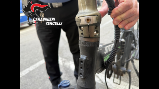 Furto bicicletta carabinieri Vercelli