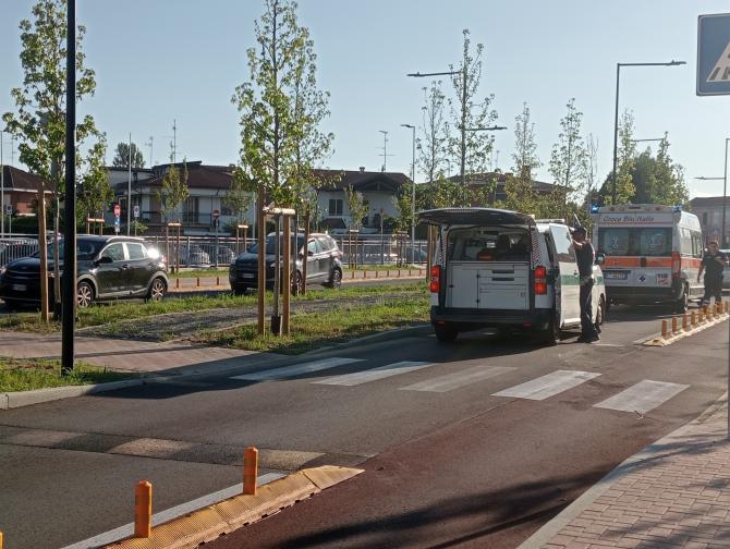 In corso Avogadro anche l'ambulanza è stata tamponata