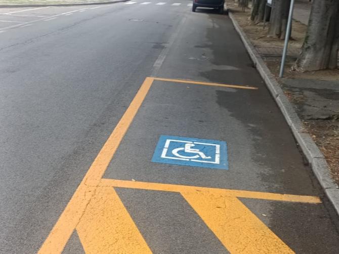 Strisce piazza Battisti