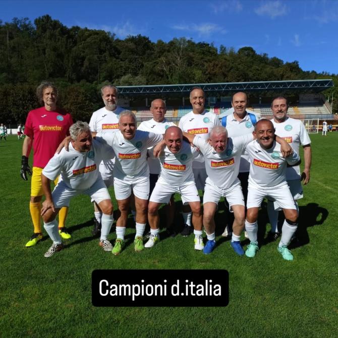 Novara campione d'Italia calcio camminato