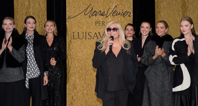 La Collezione Mara Venier per Luisa Viola arriva a Vercelli:  l’autunno si veste di luce