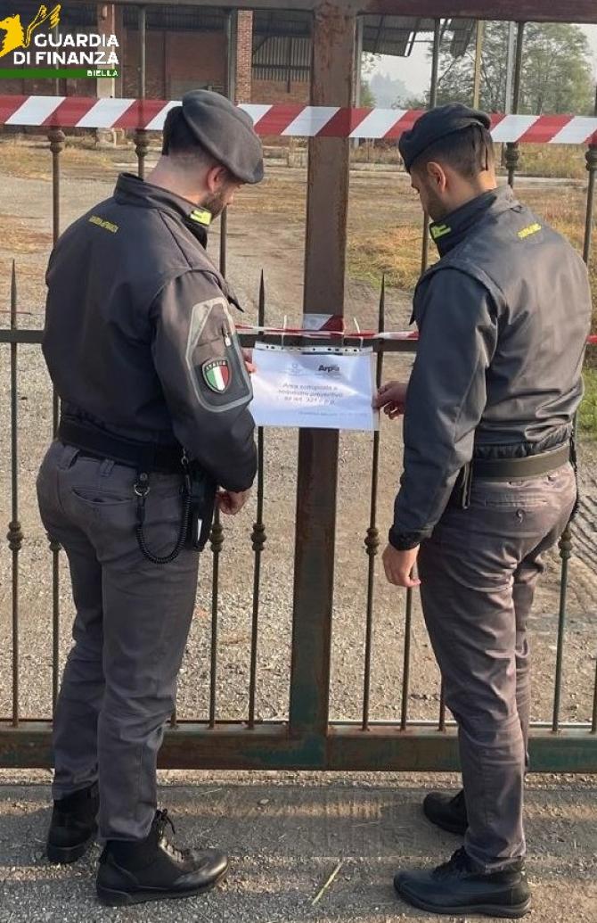 Sequestrate 16 tonnellate di rifiuti speciali contenenti amianto