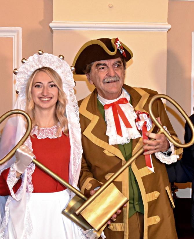 Carnevale, domani la prima sfilata: la citt&agrave; celebra 150 anni di storia