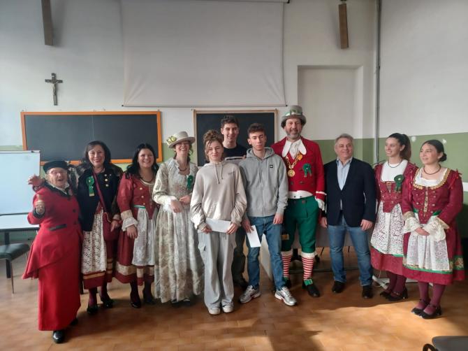 Comitato carnevale Borgosesia premia Ipsia Magni