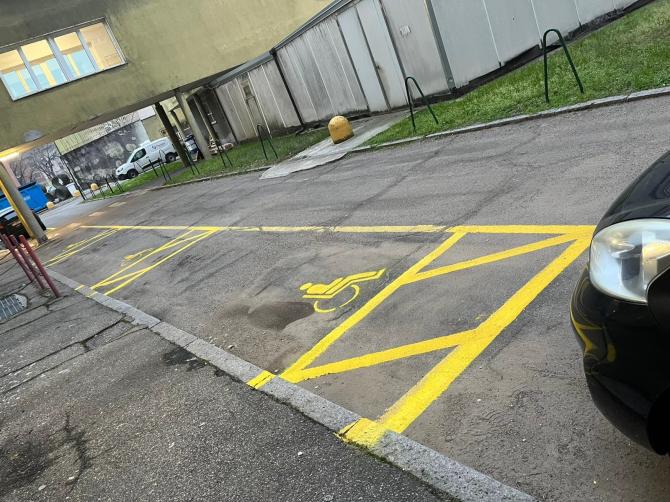 Parcheggi per disabili ospedale di Vercelli