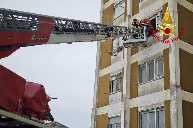 Vigili del Fuoco: soccorsa una persona in corso Salamano