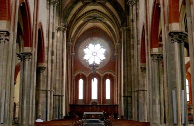 Basilica di Sant'Andrea interno