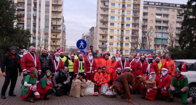 Vercelli: Babbi Natale in Moto ospedale di Vercelli 2022