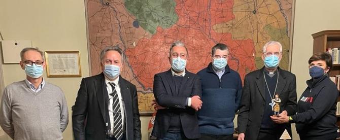 Coldiretti Confartigianato: consegna statuina Presepe all'arcivescovo Marco Arnolfo