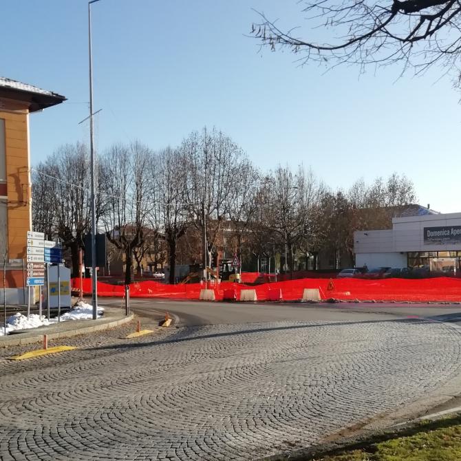 Santhià cantiere rotonda