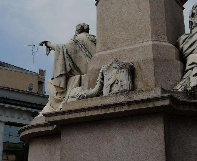 statua Cavour
