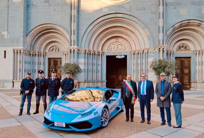 La Lamborghini Huracàn della Polizia di Stato  a Vercelli