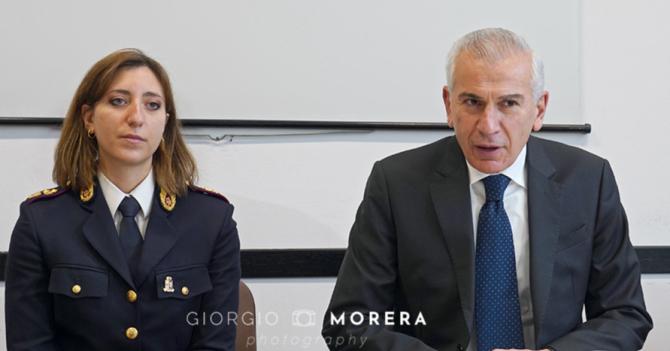 Il Questore di Vercelli, Maurizio Di Domenico, affiancato dal commissario Fabiana Melfi