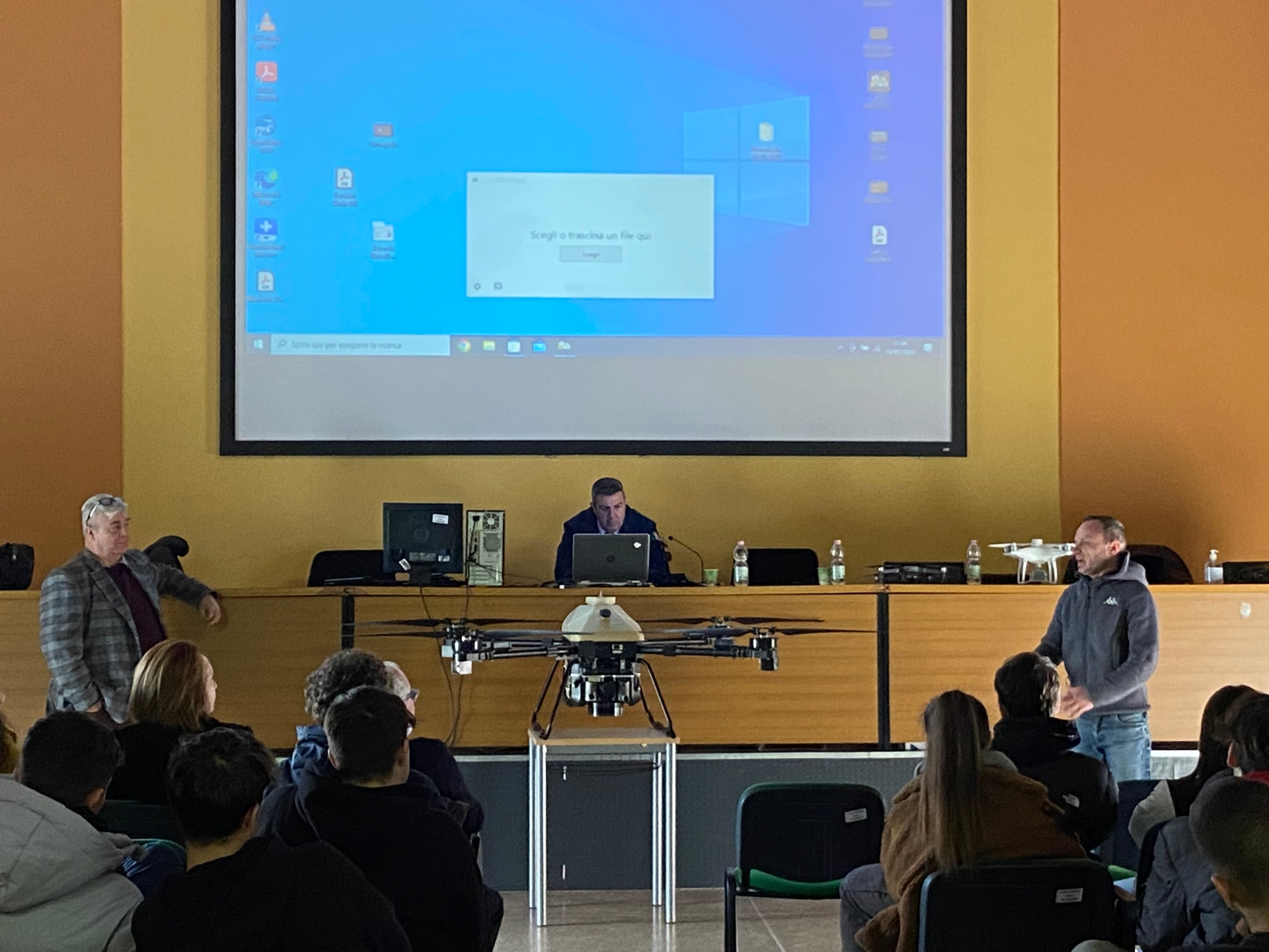 Convegno droni